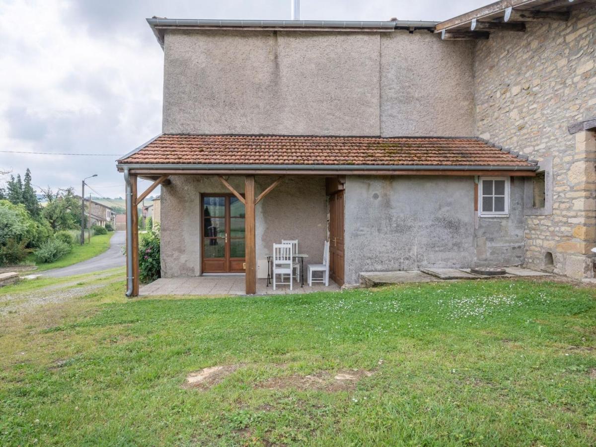 Vintage Holiday Home With Private Garden Nouart Rom bilde